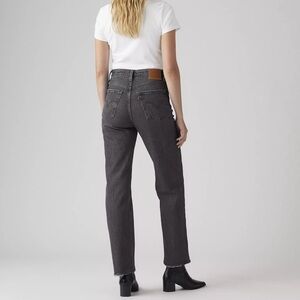 Levi’s Ribcage Straight Ankle Jeans | 28